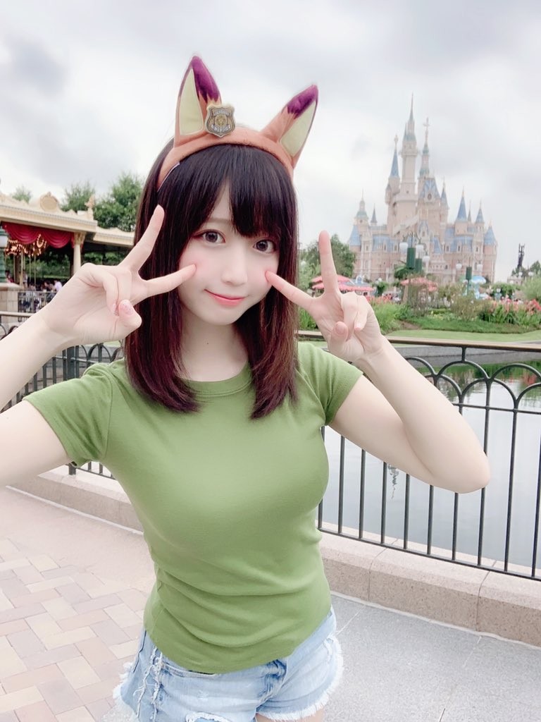 [Image] Chinese beauty cosplayer's plain clothes wwwwwwwww