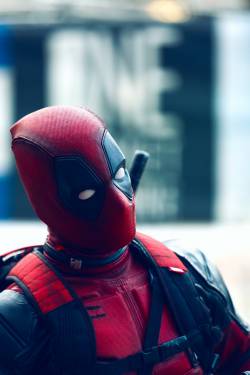 Parents “A 4-year-old son wants to see the deadpool but is it okay to show it?” Ryan Reynolds “”
