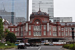 [Image] Tokyo Station at night is the best location theory to shoot.
